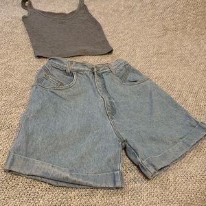 High waisted vintage shorts size 7